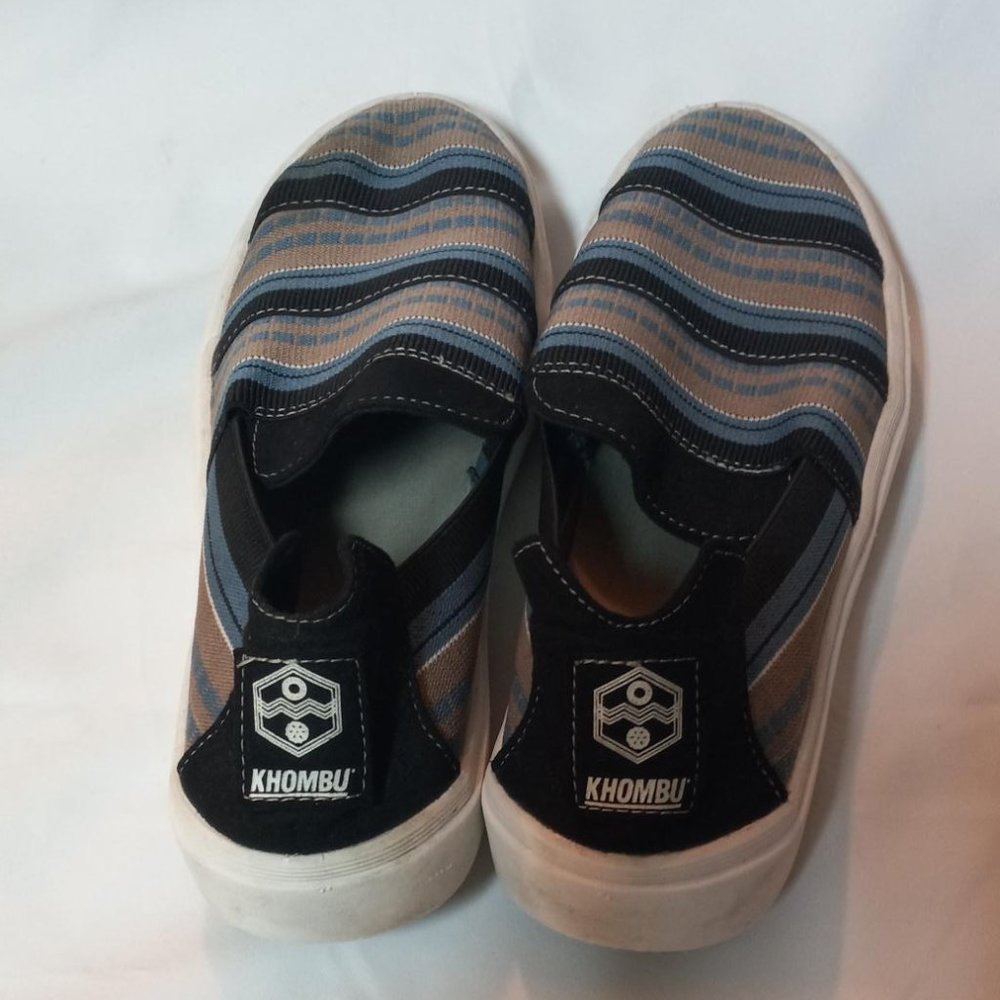 Ladies Khombu Iris Tennis Shoes size 8 womans slip on